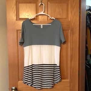 Size large women’s too loose fit